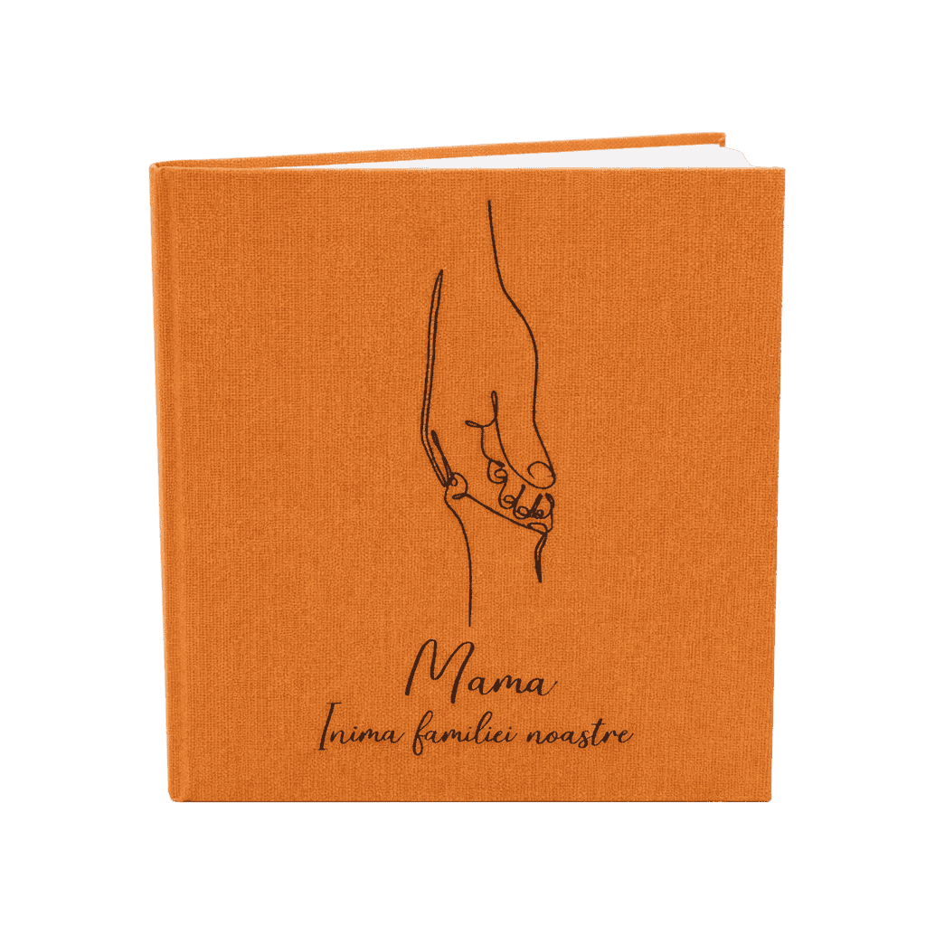 Album textil gravat Mama, Inima Familiei Noastre cu 20 de pagini